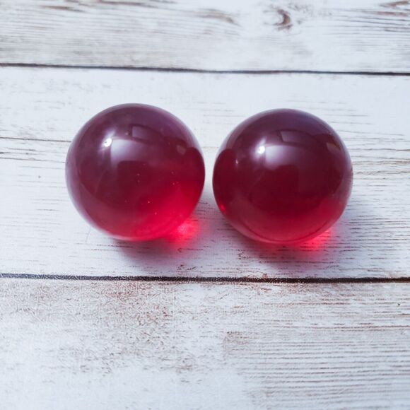 Vintage Clip On Earrings - 1" 3D Very Domed Red - Picture 1 of 5